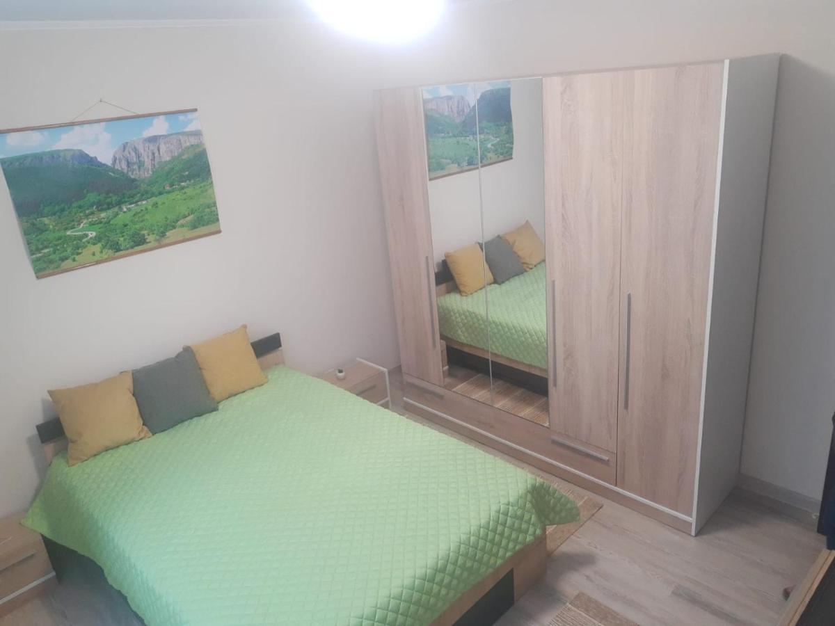 Zoldrebi Apartment Turda Extérieur photo